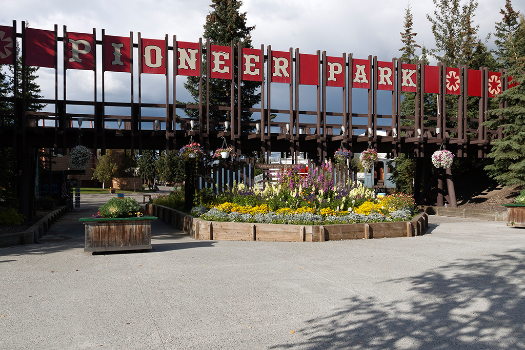 IMG_180.jpg - Fairbanks